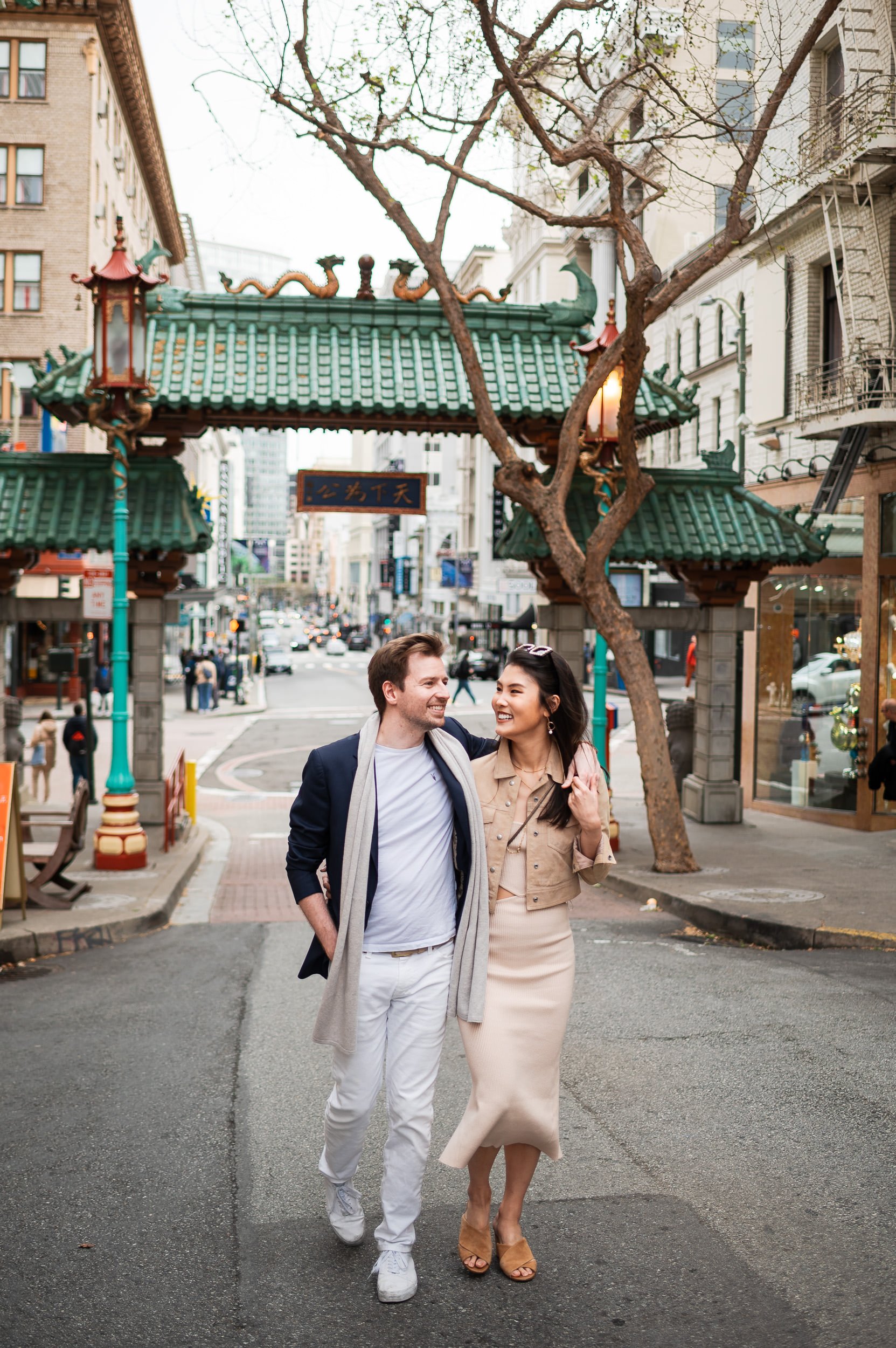 055-engagement-session-chinatown.jpg