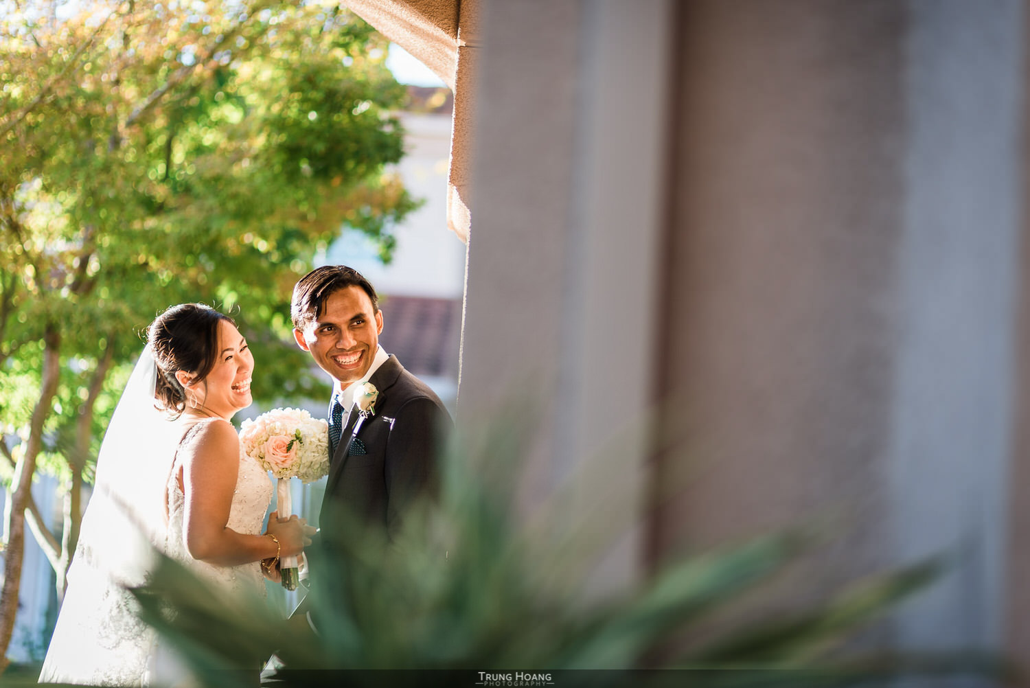 32-bride-and-groom-laughing.jpg