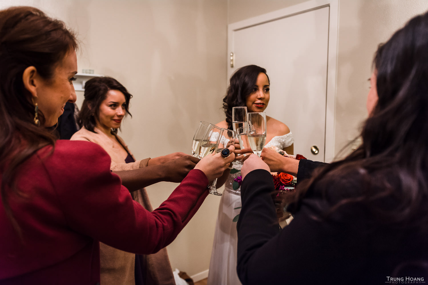 07_Bride_Getting_Ready.jpg