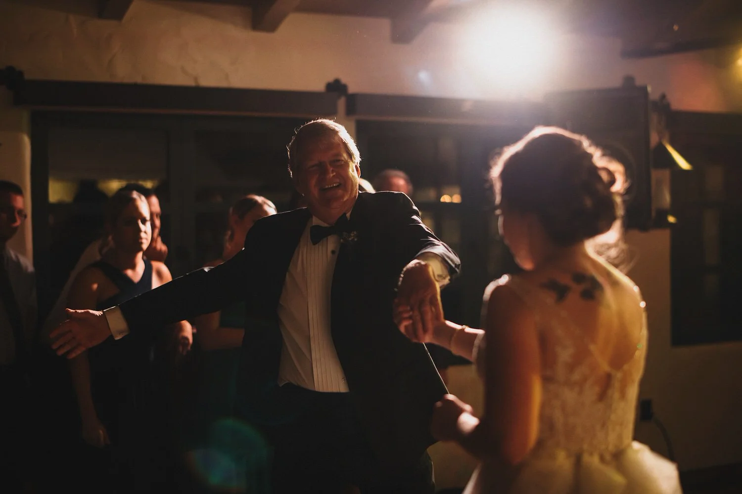Father Daughter Dance
Allied Arts Guild Wedding // Clare + Trevor - Photo by Trung Hoang Photography | www.trunghoangphotography.com | San Francisco Bay Area Wedding Photographer