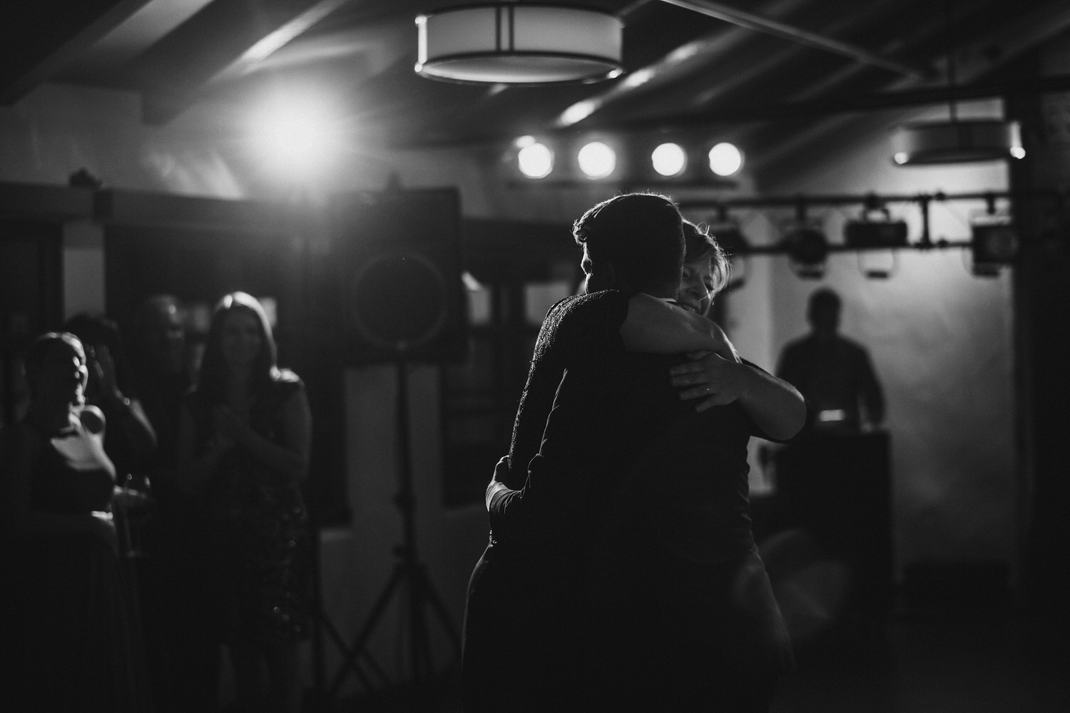  Mother Son Embrace

Allied Arts Guild Wedding // Clare + Trevor - Photo by Trung Hoang Photography | www.trunghoangphotography.com | San Francisco Bay Area Wedding Photographer 