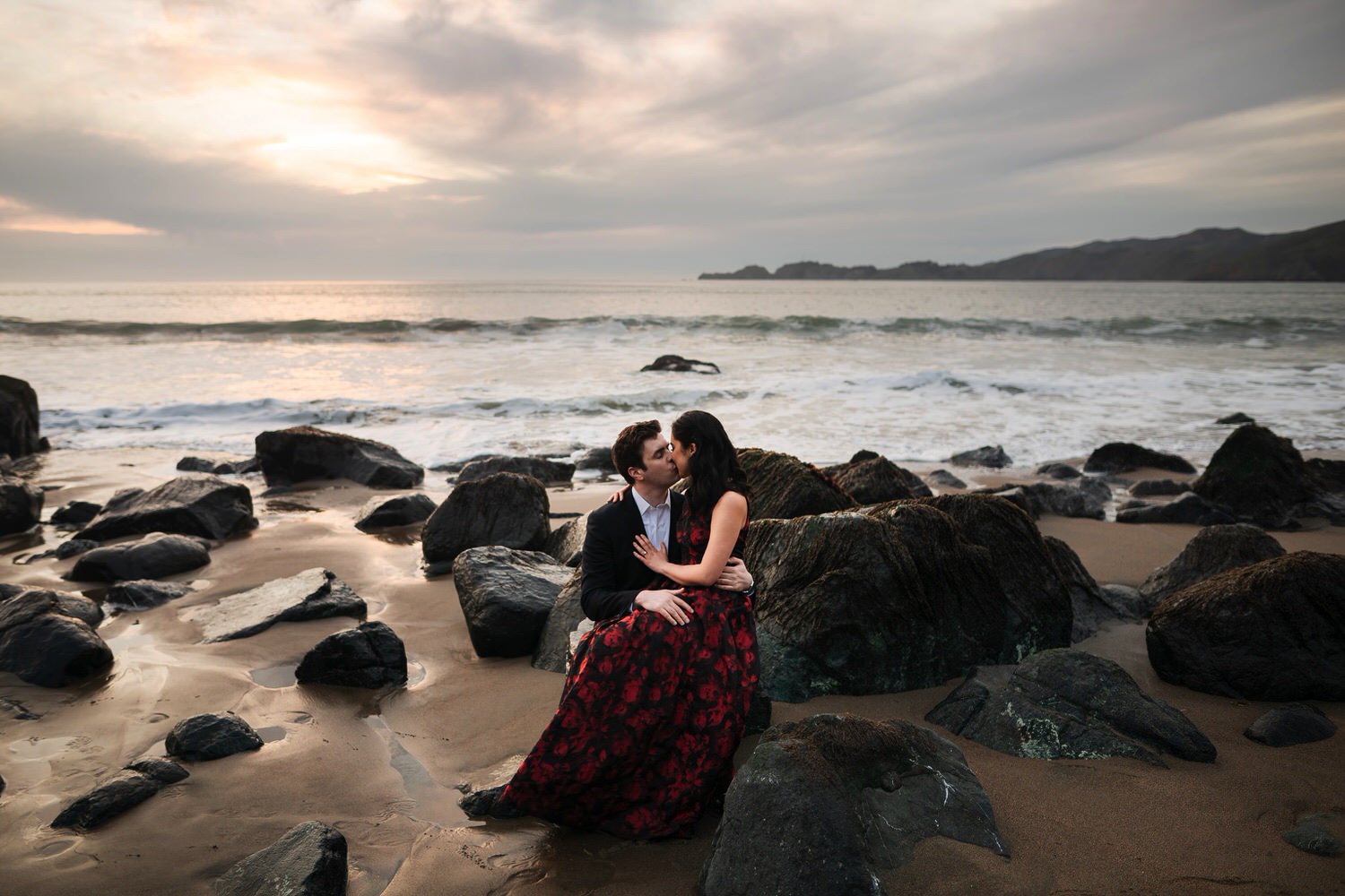  Engagement Session at San Francisco’s Marshall’s Beach

Trung Hoang Photography // Best San Francisco Bay Area Engagement Session Photographer 