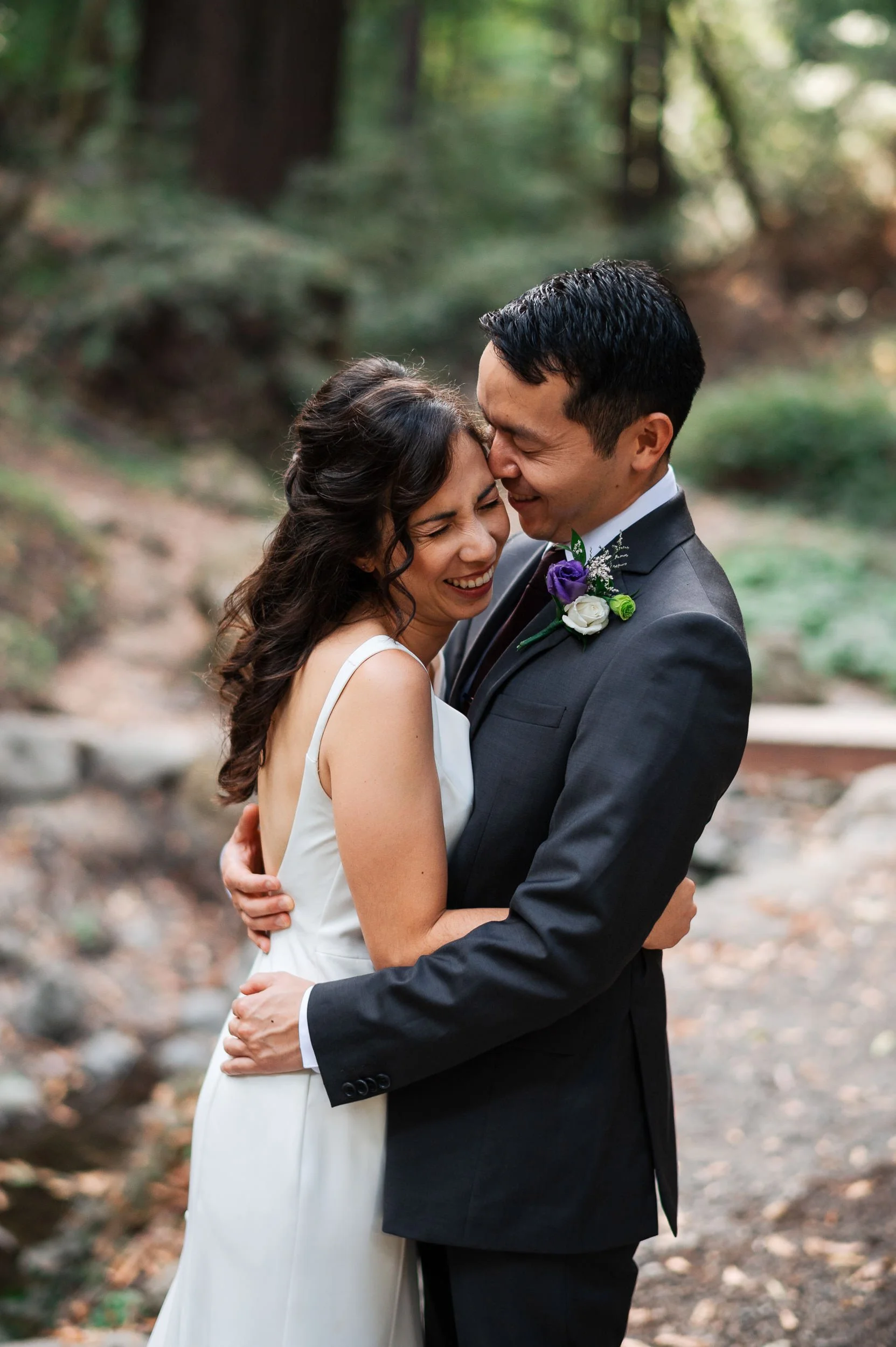 060-happy-couple-at-saratoga-springs-weddings.jpg