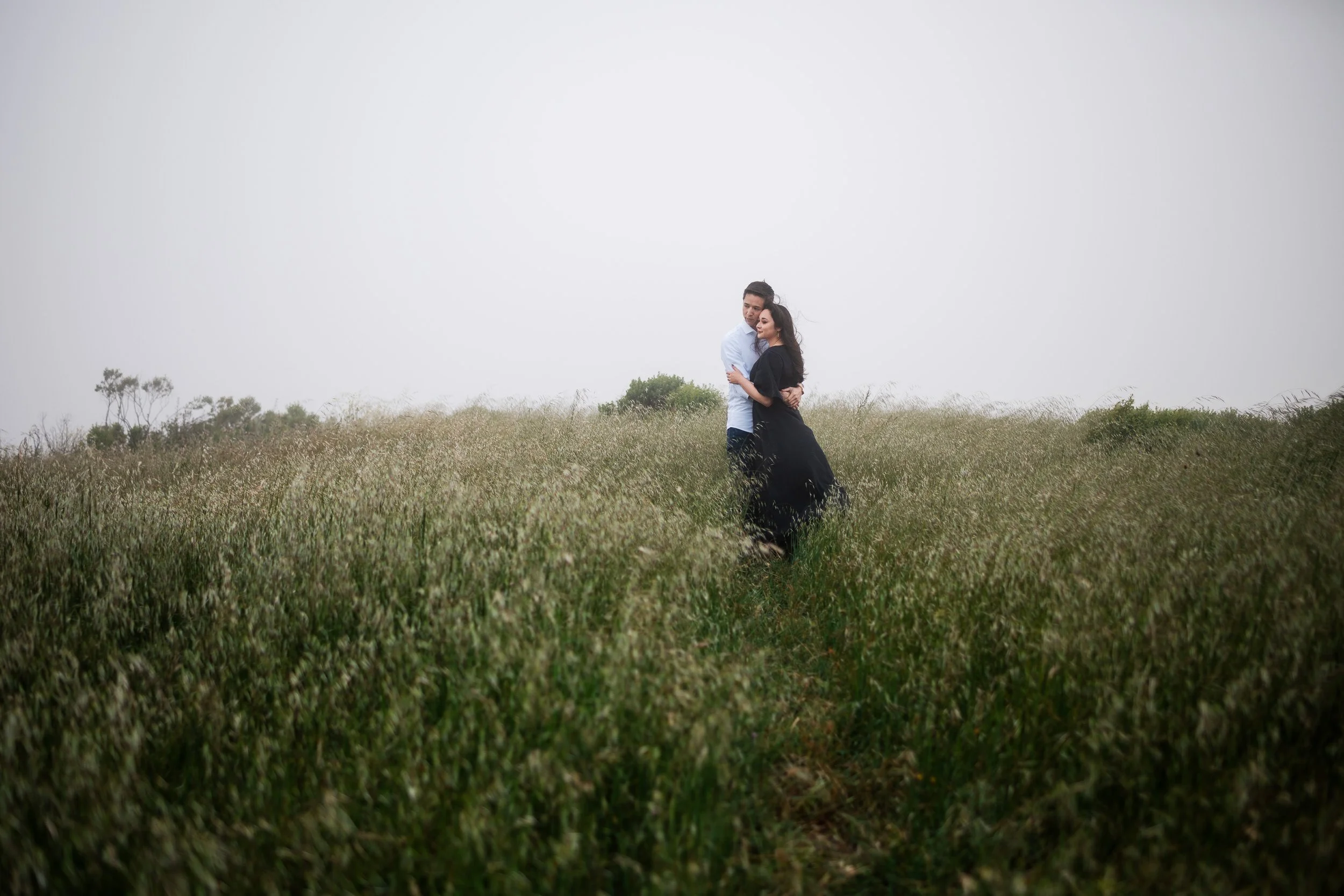 037-foggy-windy-hill-engagement-photos.jpg