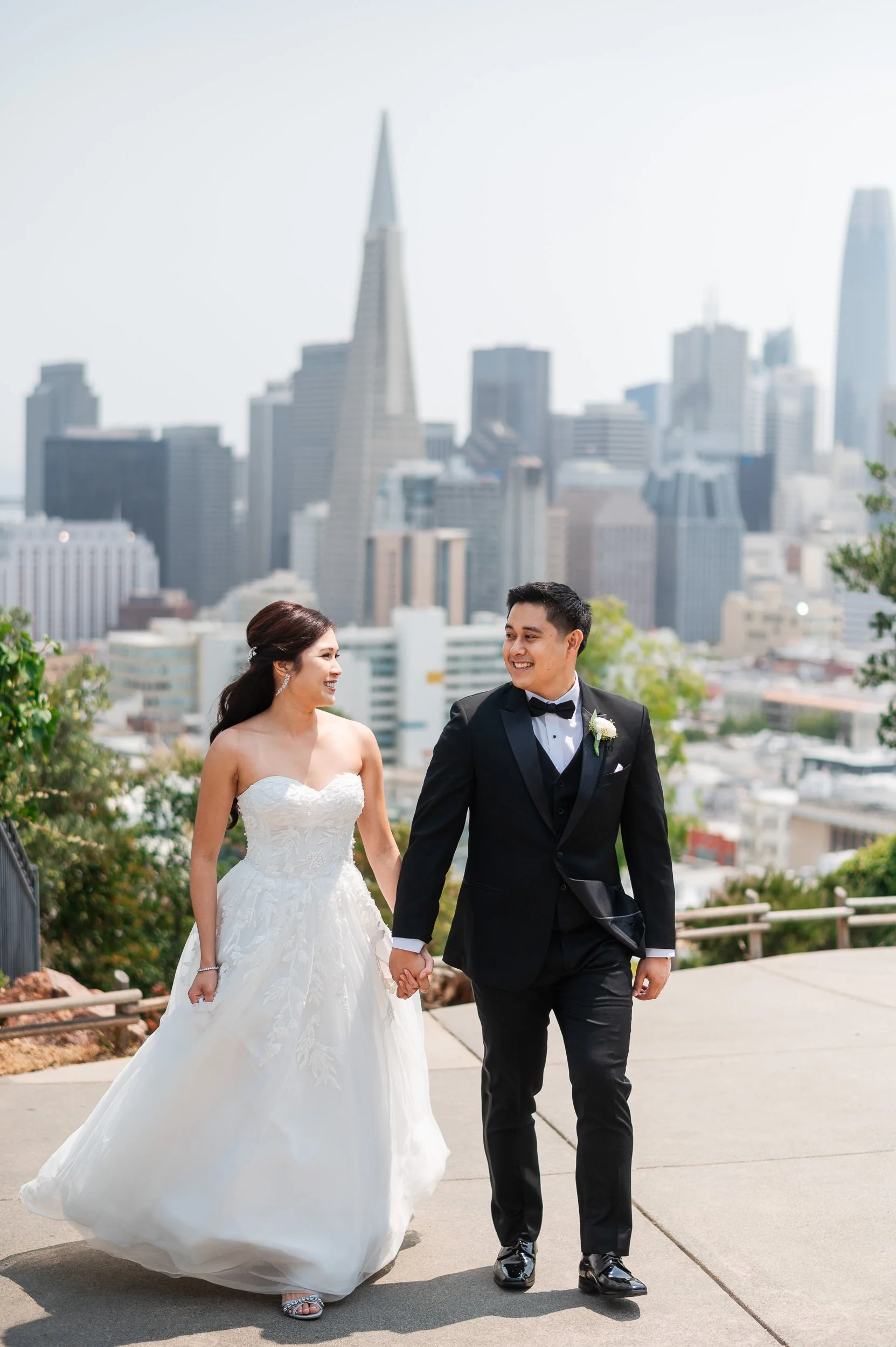 048-san-francisco-skyline-wedding-photos.jpg