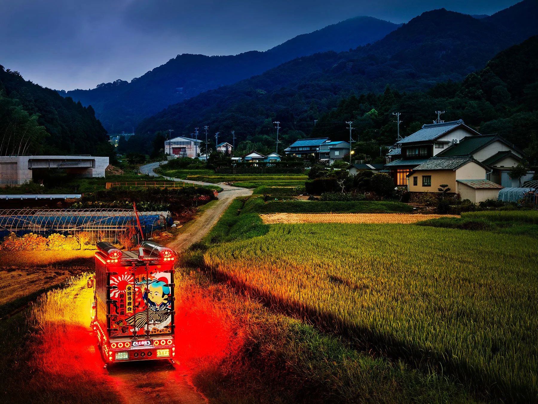 Dekotora-web30.JPG