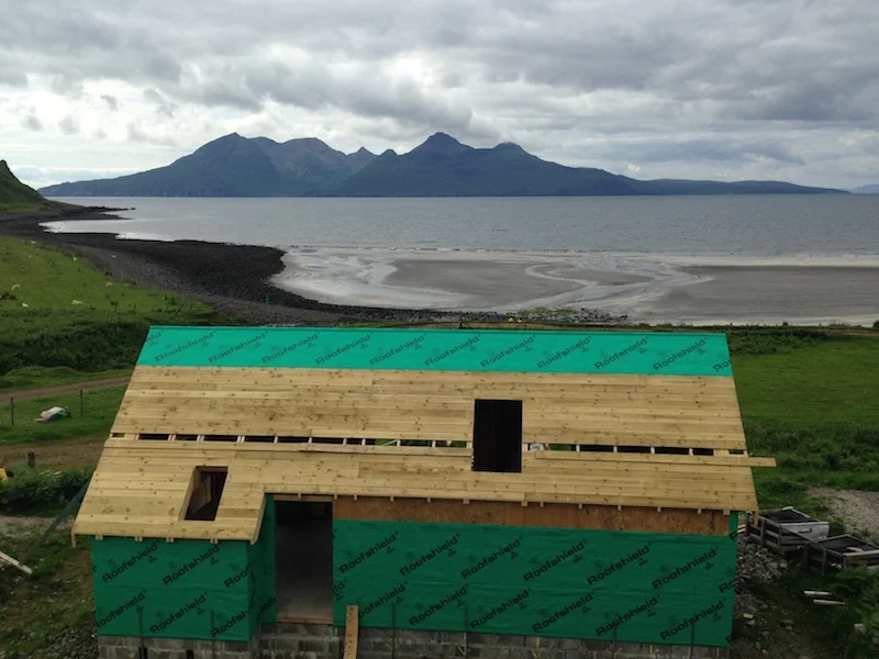 Beach Bothy being built