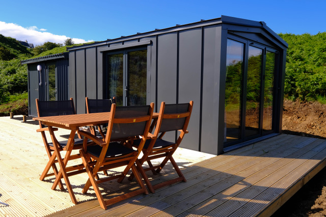  The outside decking and dining area at the front of the Amazing Shed. 