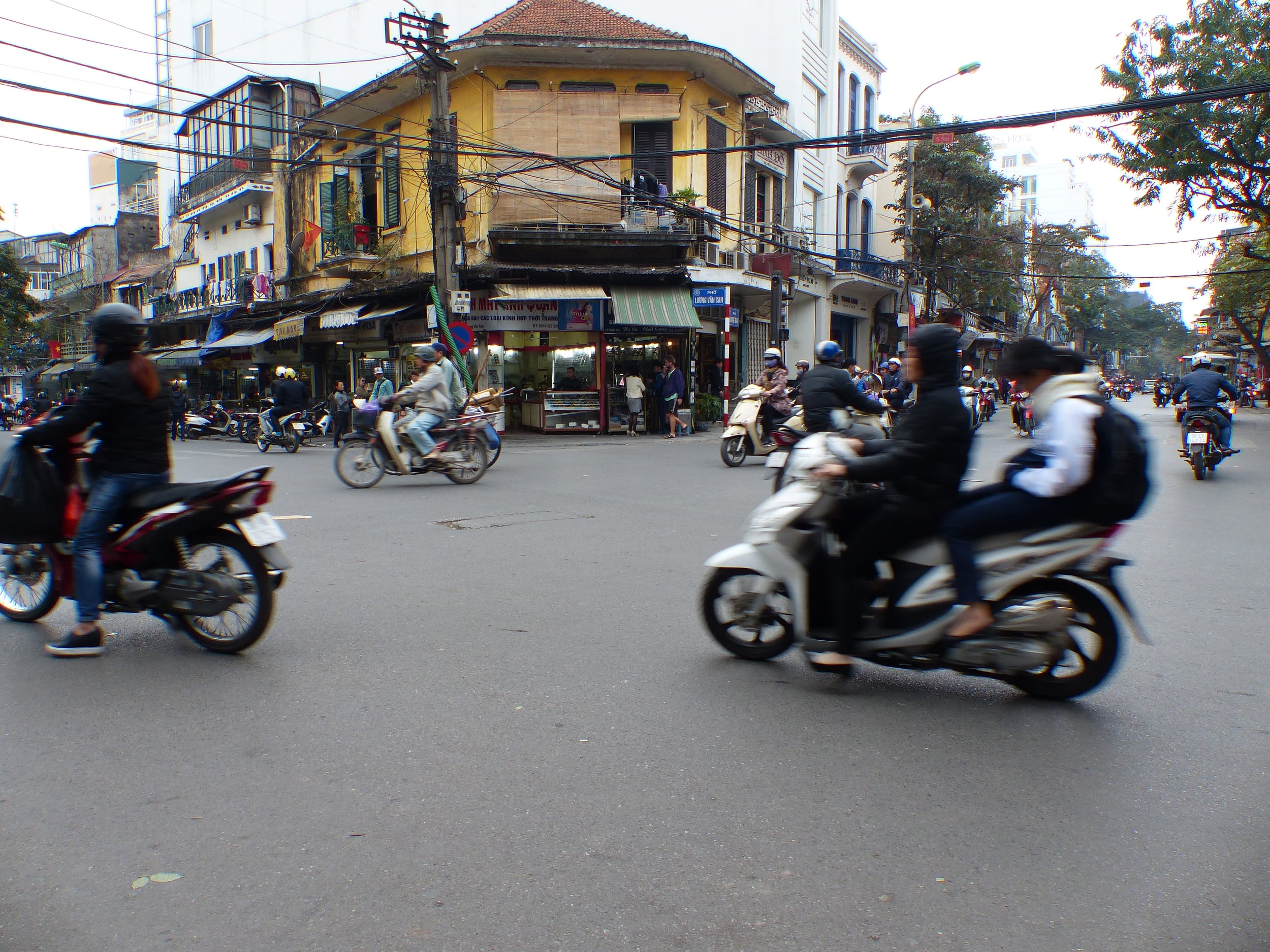 A Busing Nightmare: 28 hours from Vientiane to Hanoi