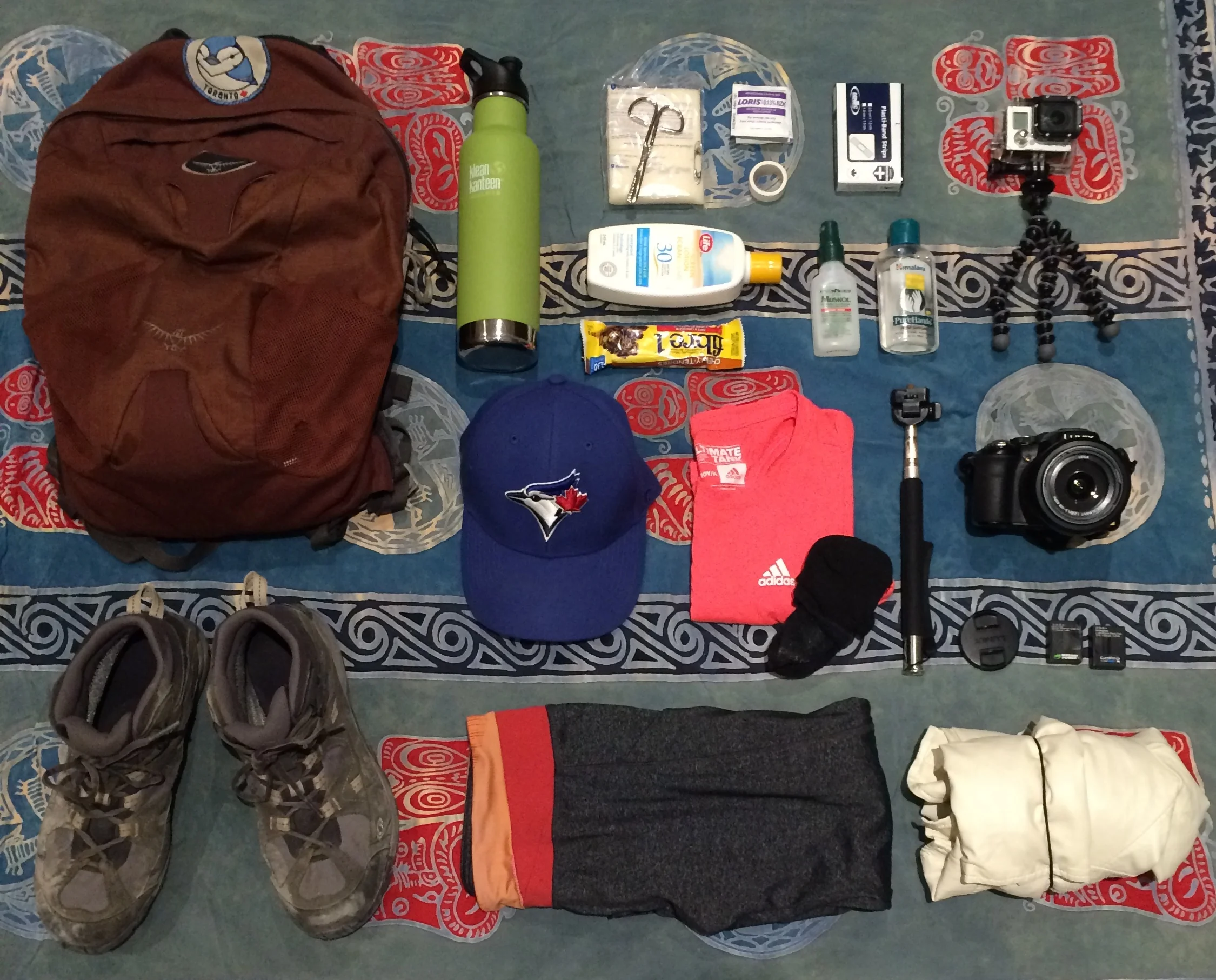 Hiking Tips: What to Wear and Pack