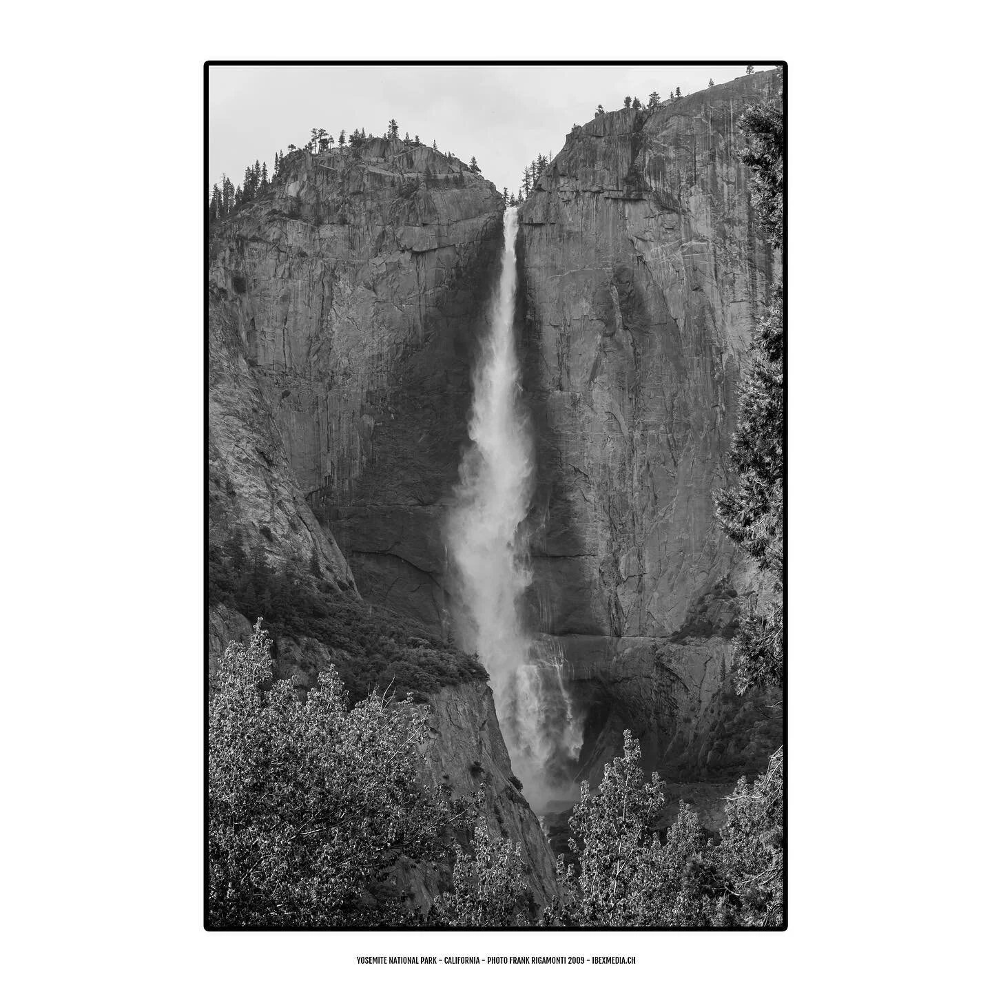 #yosemite #yosemitenationalpark #california #usa #nature #park #blackandwhite #mountains #waterfalls #amazing