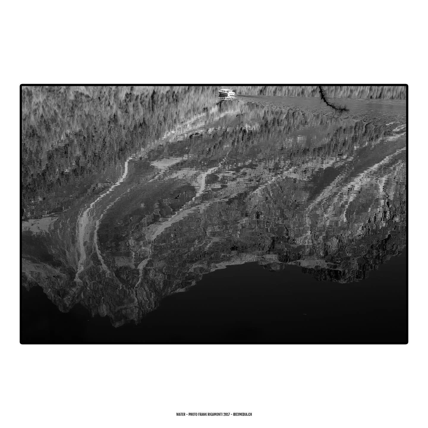 #water #lake #plaundalej #engadin #switzerland #reflection #blackandwhite #mountains #alps #amazing