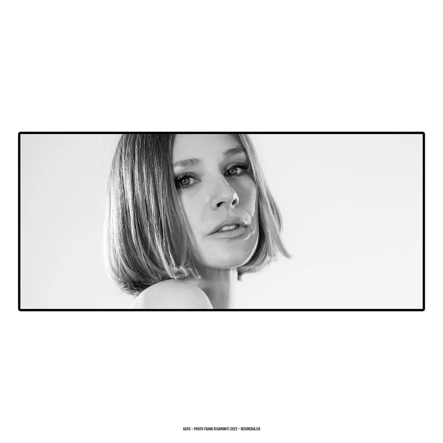 #model #fashion #moda #art #lights #photo #blackandwhite #studio #canon