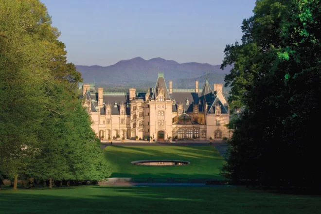 Coasting through the Carolinas: A Traveler’s Guide