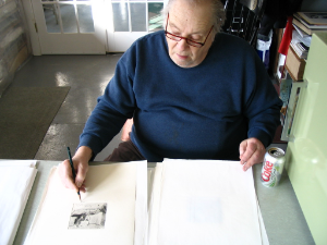 Jack signing the edition, April 27, 2005, at 74 years of age.