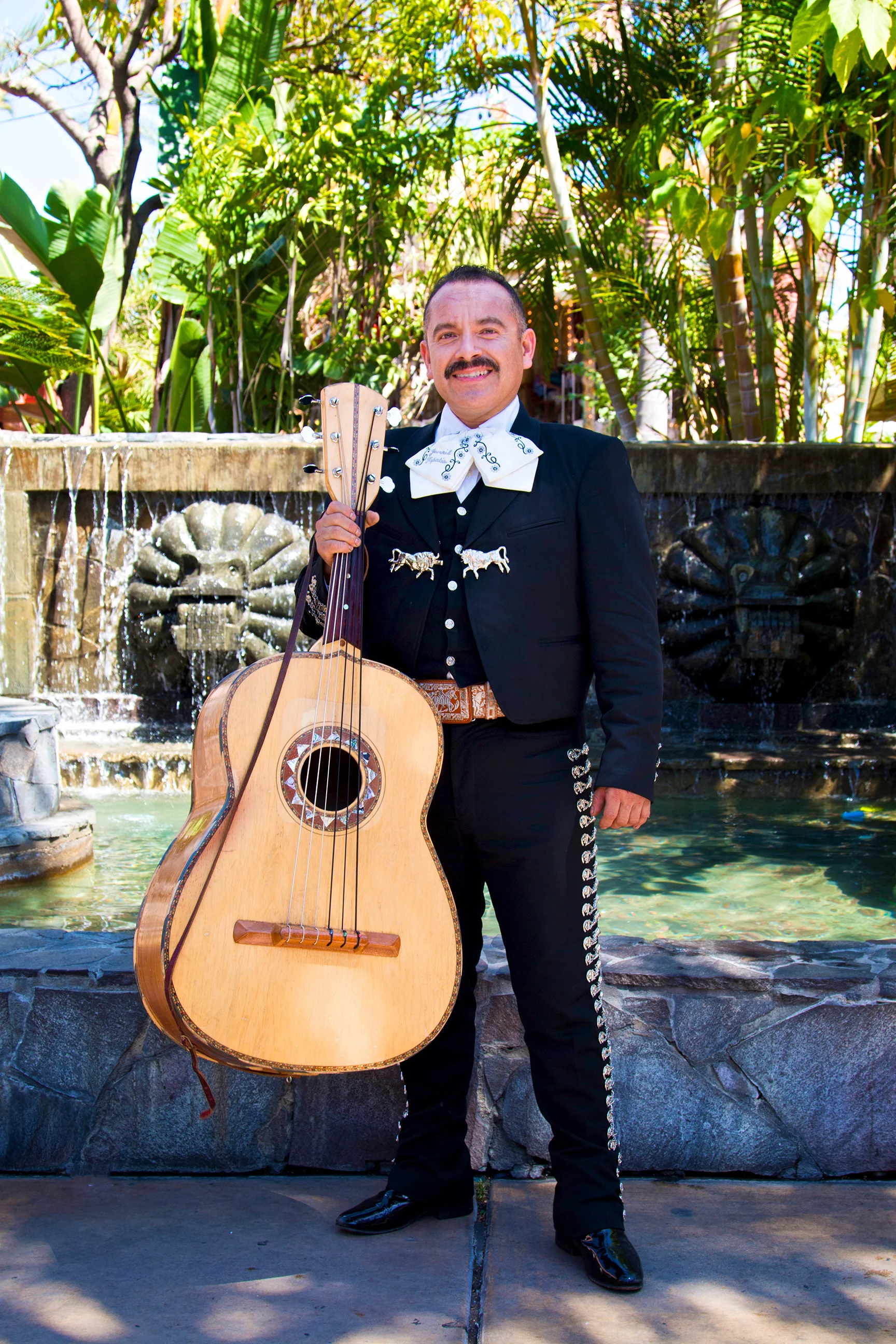 MariachiT4.jpg