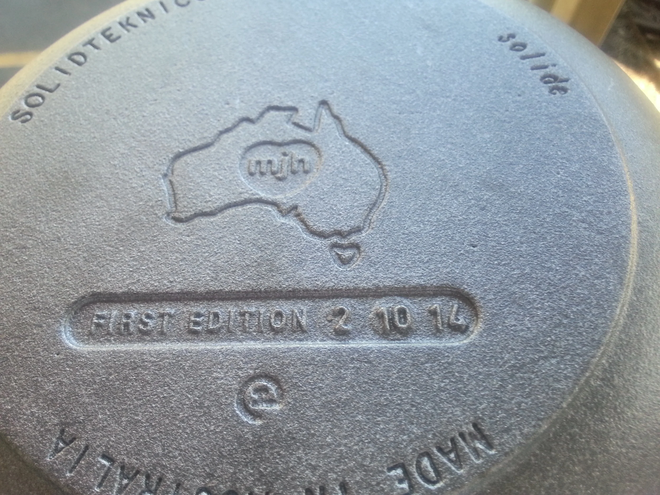 The rare and limited series pan that is set to become a much sought-after collectible. No more First Edition pans were available after orders closed on Sept 21 when our Kickstarter project closed. Most owners will probably want to keep their AUSfonte pan as a multi-generation family heirloom. Don't despair if you missed out: more collectible heirlooms available soon -- see below.