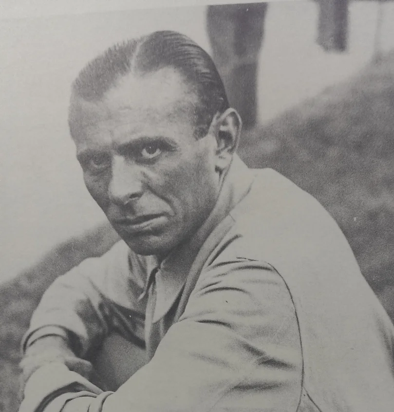 VARZI THE INSCRUTABLE.