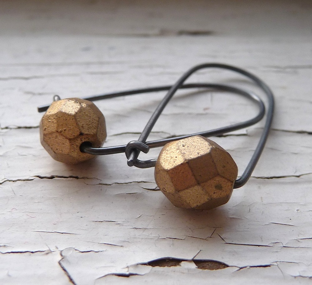 black and tan earrings