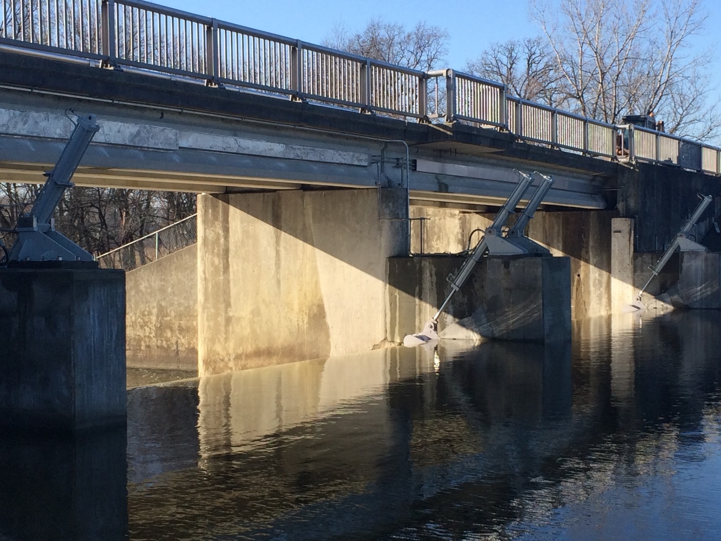 Dam Gates — Upstream