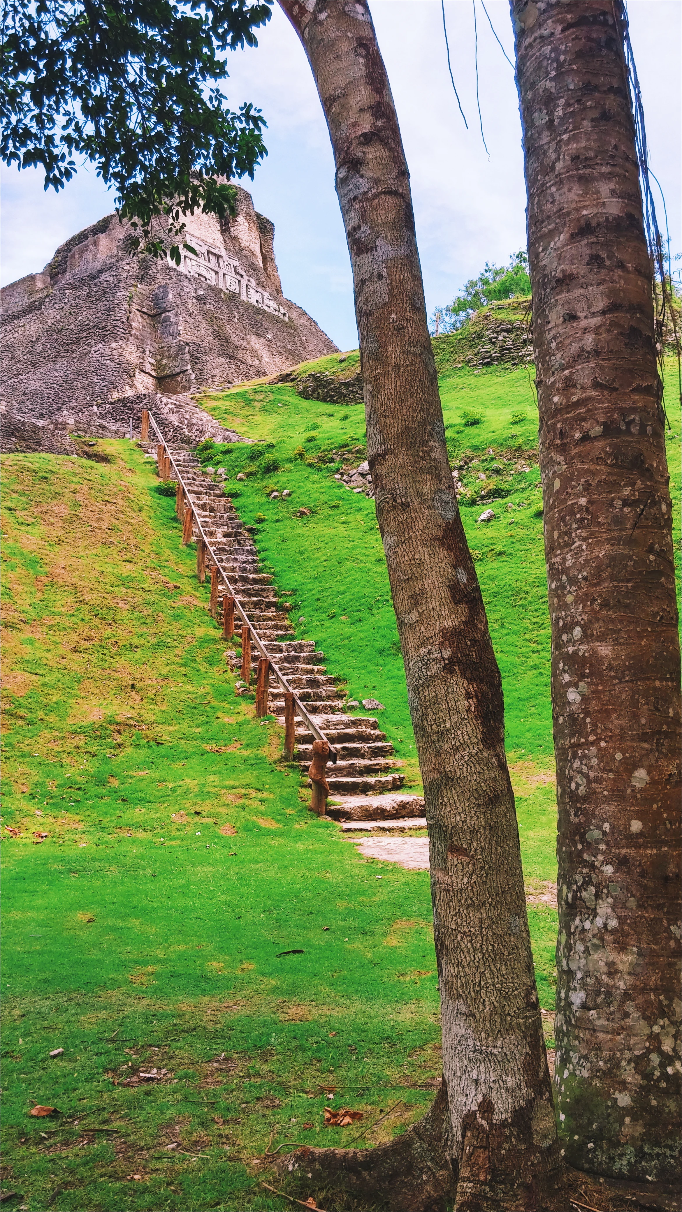 xunantunich.jpg