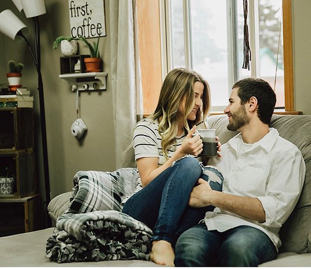 just being with you makes me happy... @melody.mccloud @taylor.mullins #erinkayephotography #erinkayephoto #marriedlife #couplesphotography #familyphotography #familyphotographer #couplesphotoshoot #lifestylephotography #lifestylephotographer