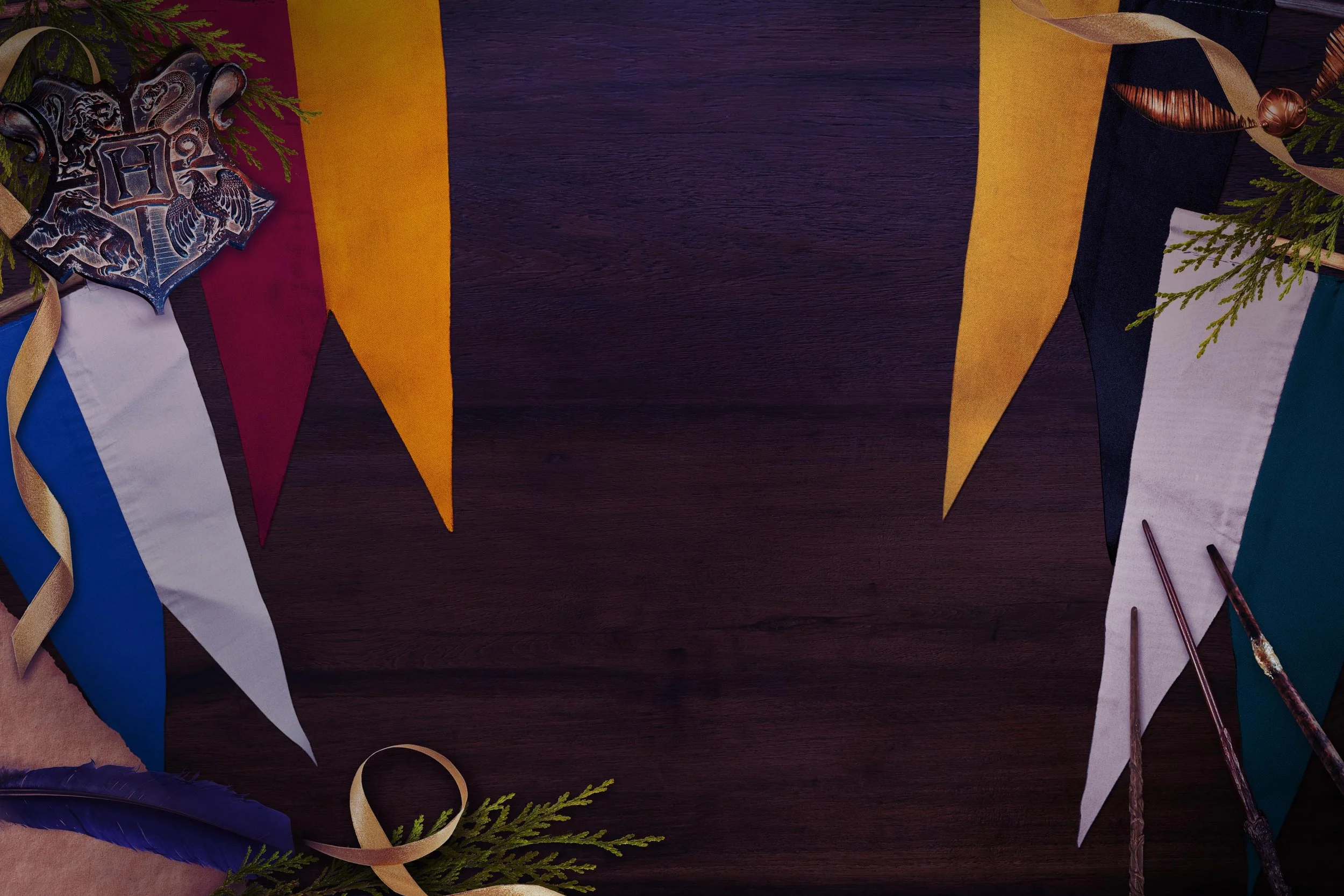 Unsorted_Hogwarts_Desk_Christmas_v3.jpg