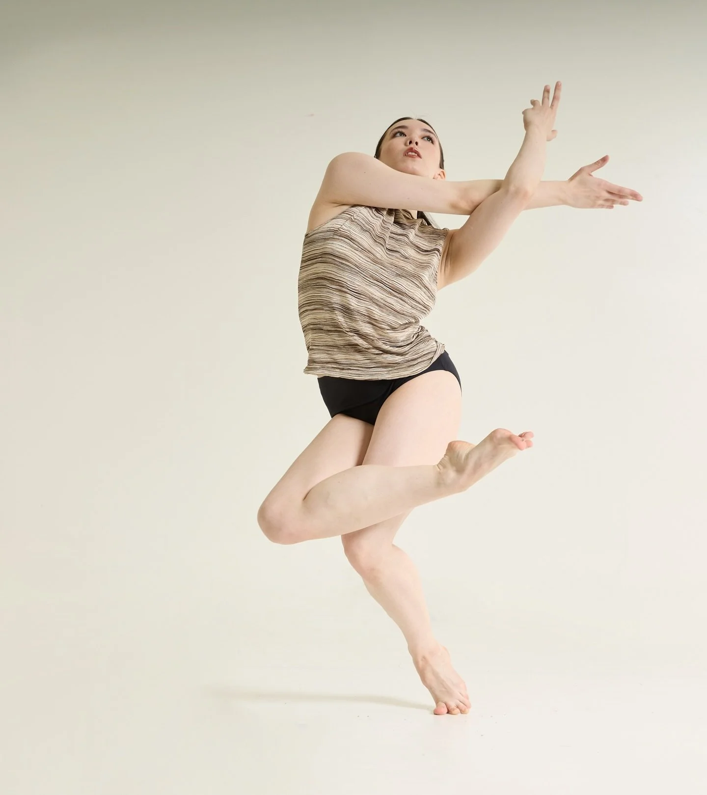 ARTIST ANNOUNCEMENT | From Lamondance to @balletedmonton 

Our hearts are bursting with pride as we share some incredible news about two of our remarkable artists. Please join us in celebrating Arianna Savady and Benedict Quedenbaum, who have both se