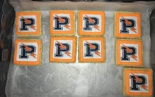 schoolpiccookiesweb.jpg
