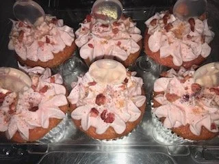 cocktailcupcakestraw.jpg