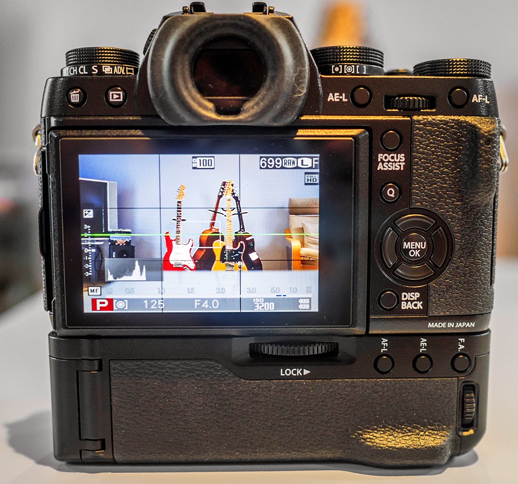 Fuji X-T1 Rear View Live View screen