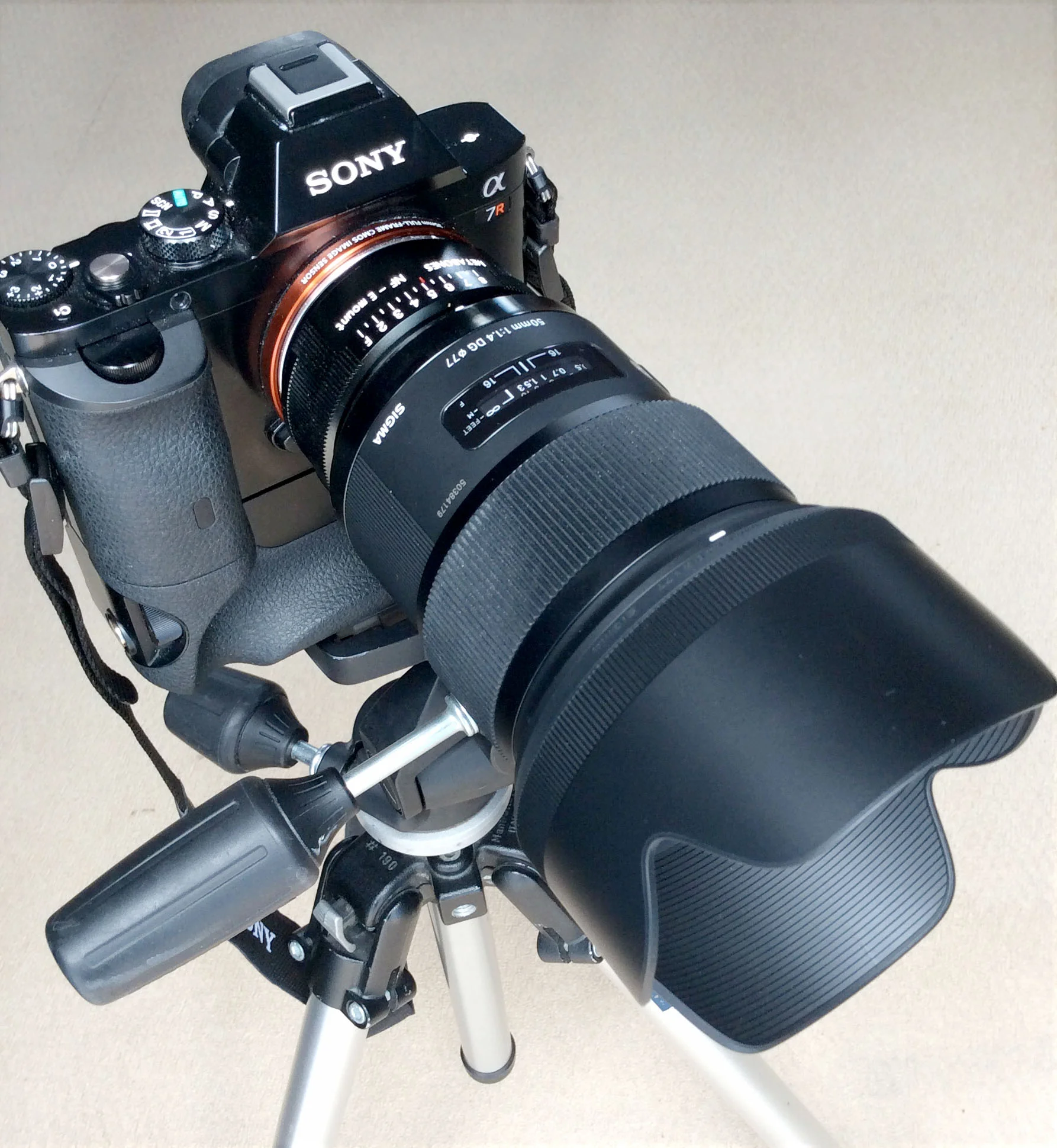 Sony A7r Sigma 50mm f/1.4 ART lens