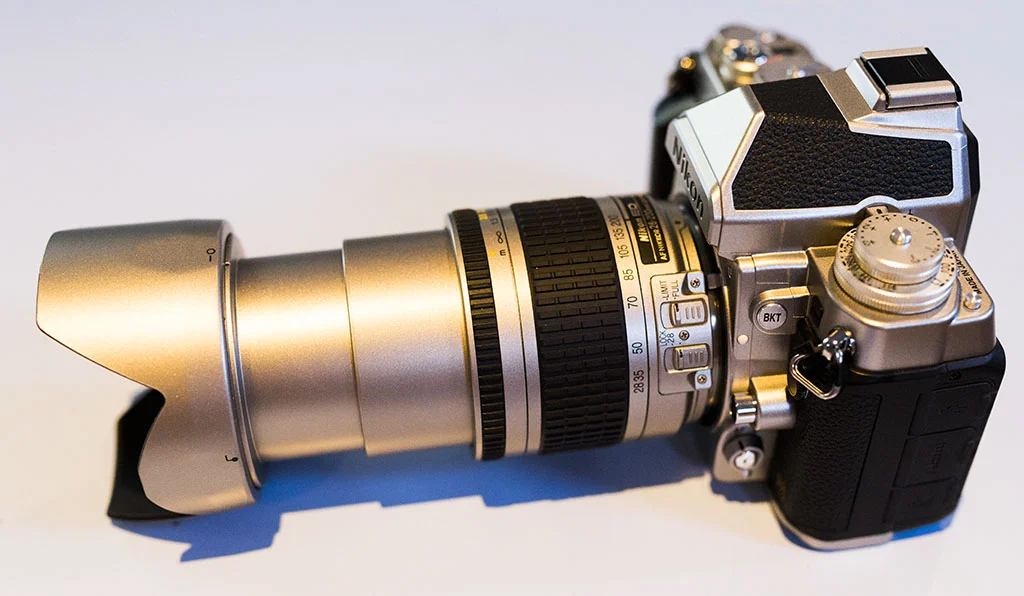 Nikon Df - Nikon 28-200mm f/3.5-5.6 AF-G