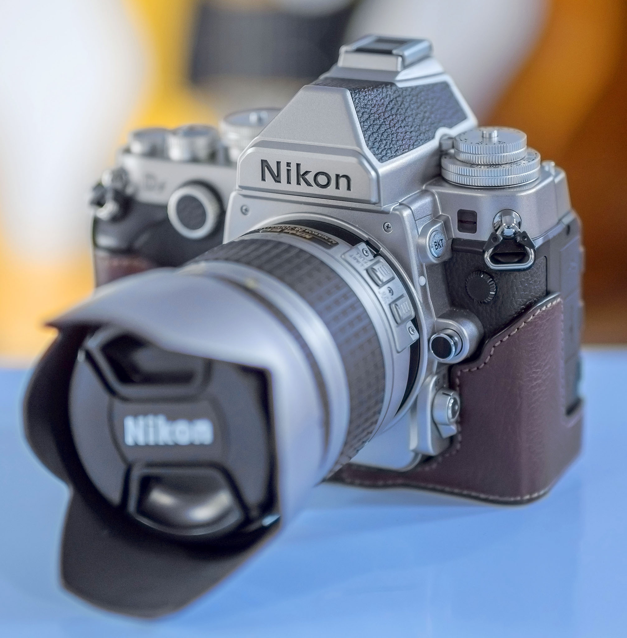 Nikon Df - Nikon 28-200mm zoom lens - Gariz half-leather case