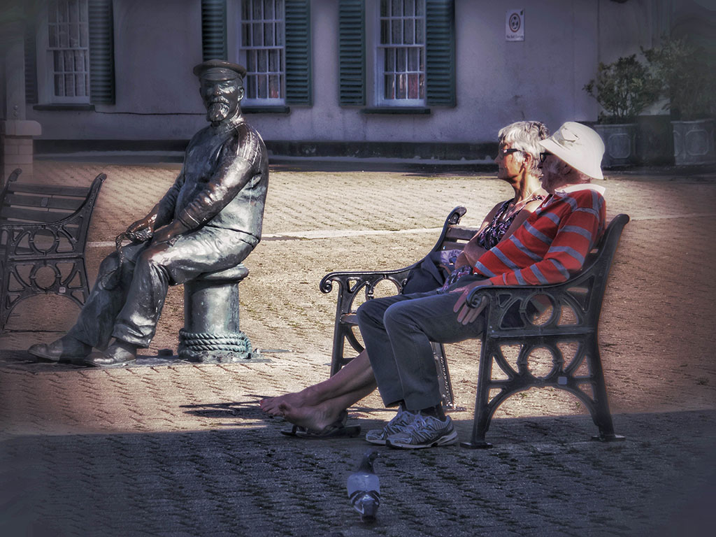 All images above - Nikon Df 28-200mm zoom, Samsung K Zoom smartphone, Leica D-LUX (Typ 109) All images edited in Snapseed software. 
