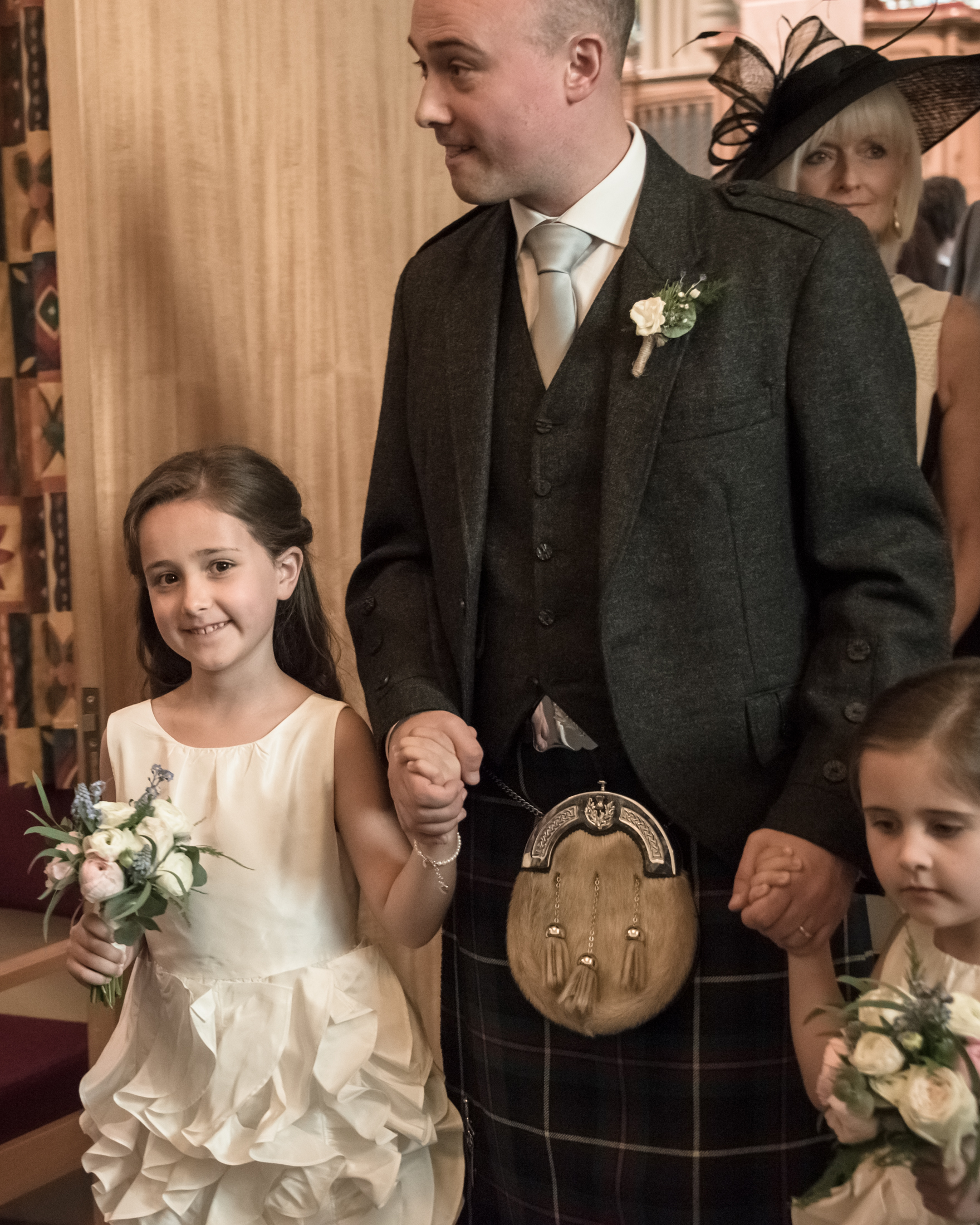 2016-04-02 SIONED AND NEIL FALKLAND MYRES CASTLE151227.jpg