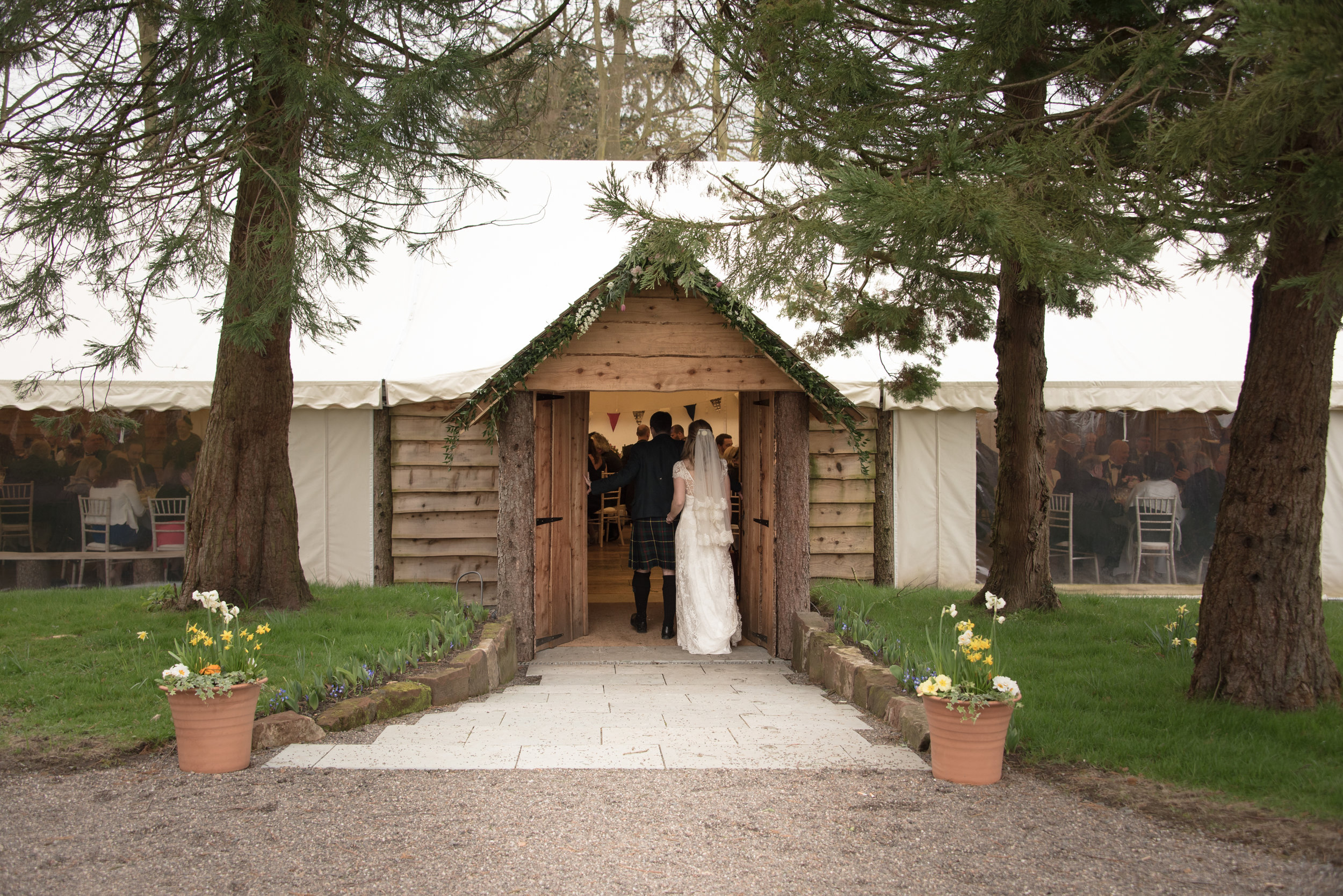 2016-04-02 SIONED AND NEIL FALKLAND MYRES CASTLE173615.jpg