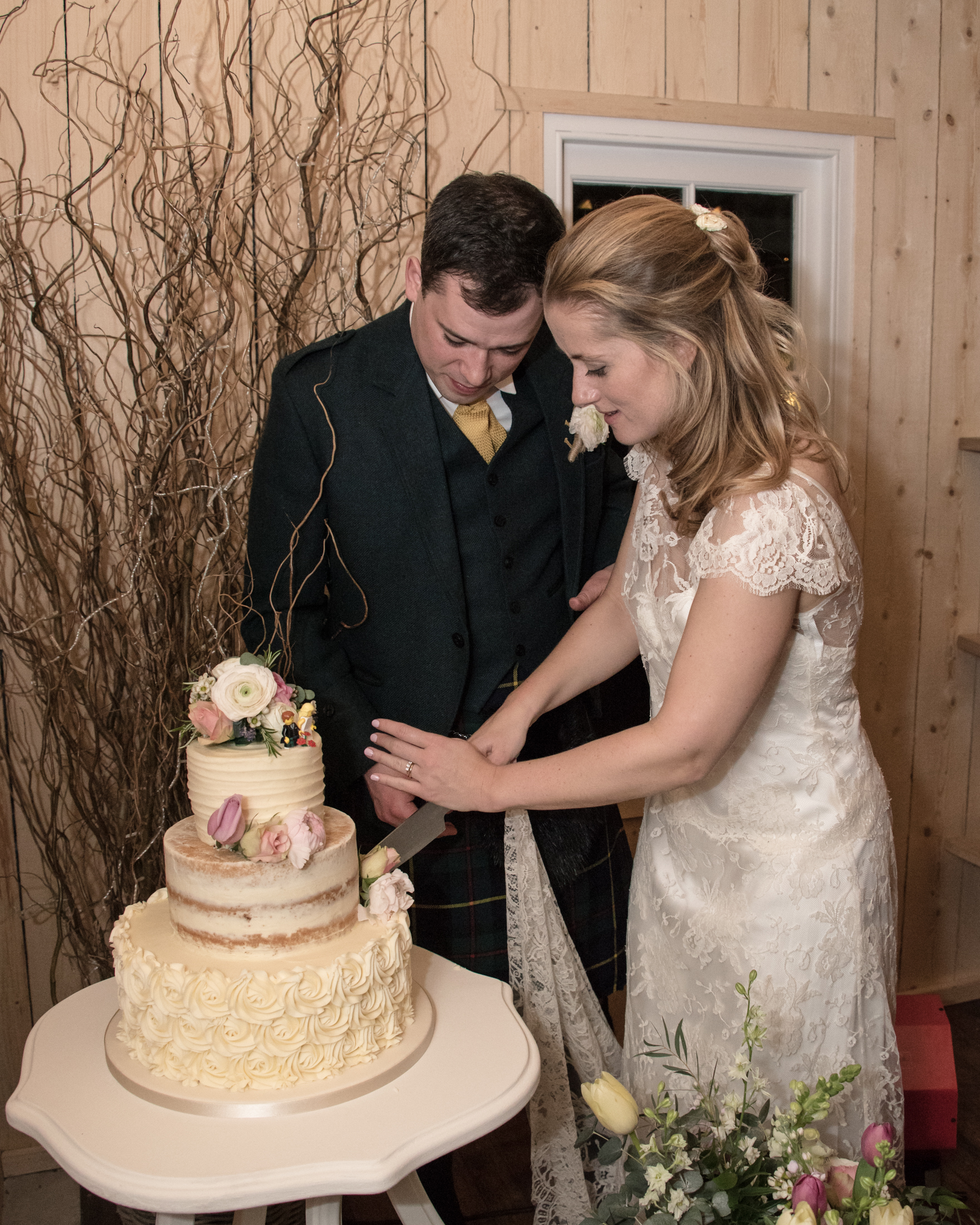 2016-04-02 SIONED AND NEIL FALKLAND MYRES CASTLE211039.jpg