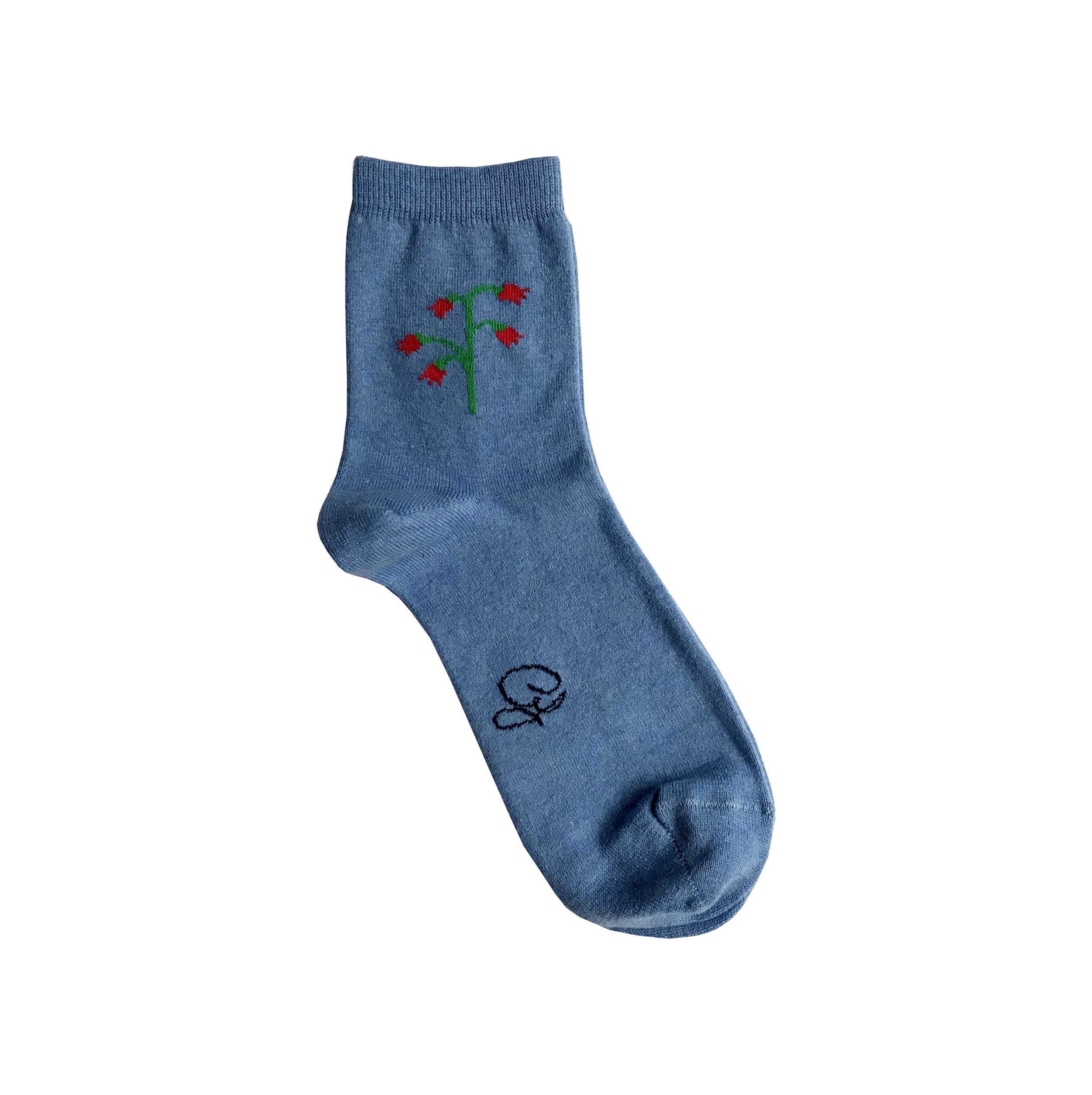 blueflowersock1.jpg