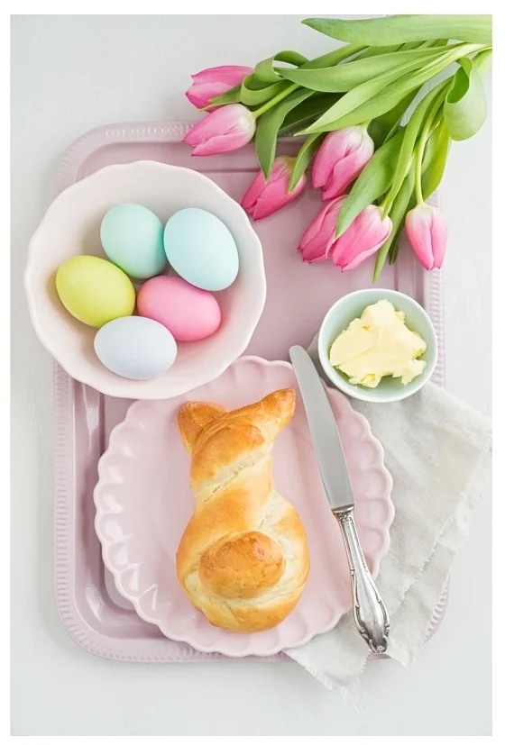 Easter table.jpg