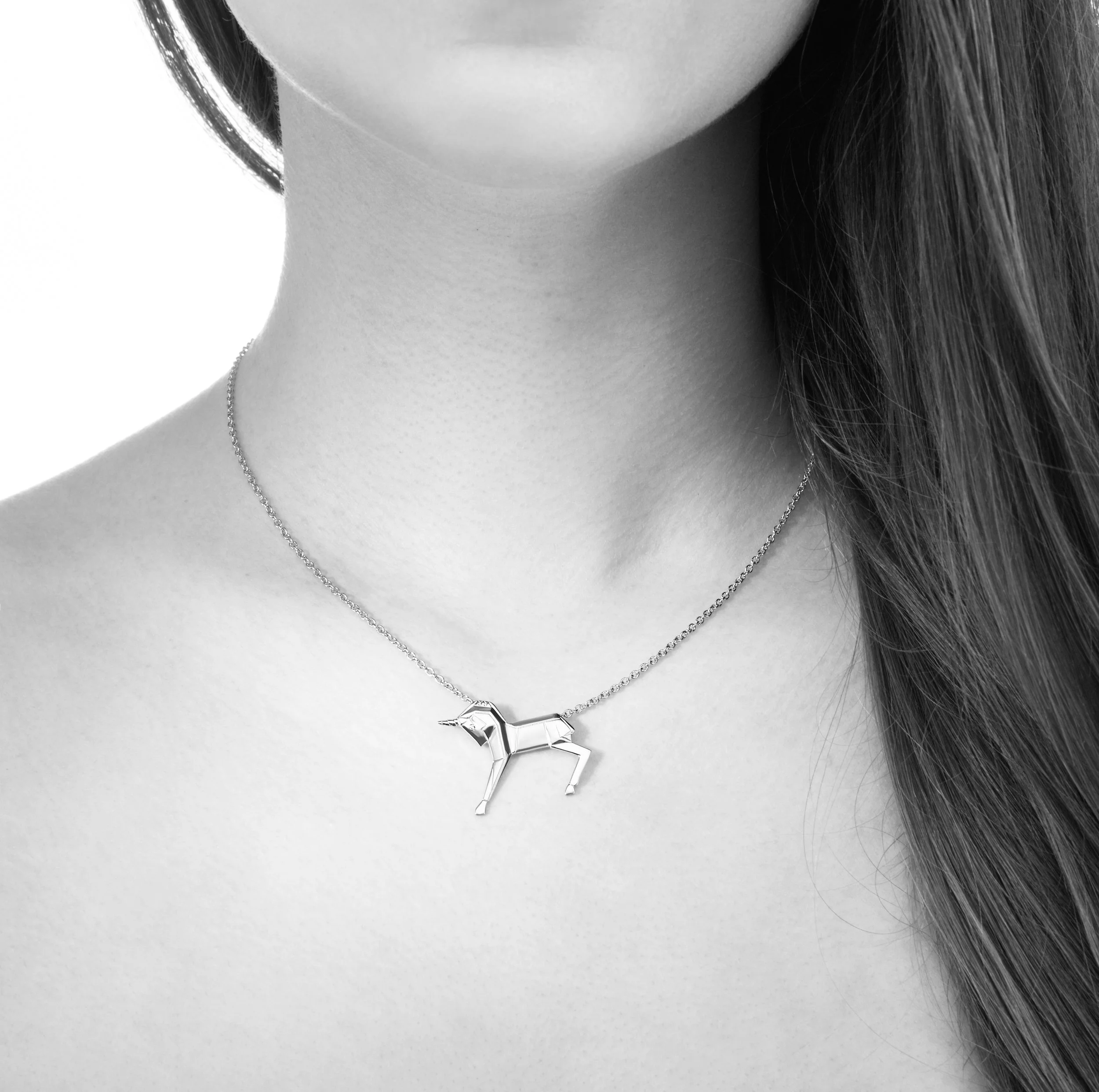 masbisjoux_modelneck3(3).jpg