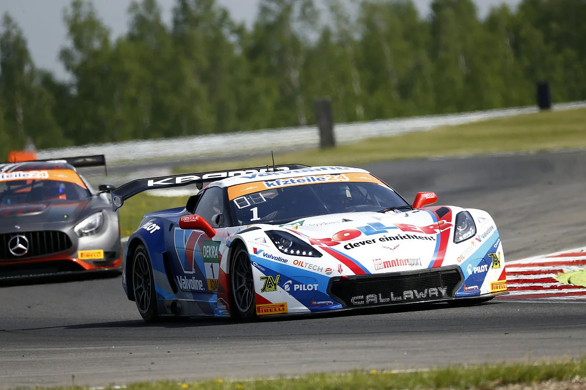 # 1 - 2018 race 1 04.jpg