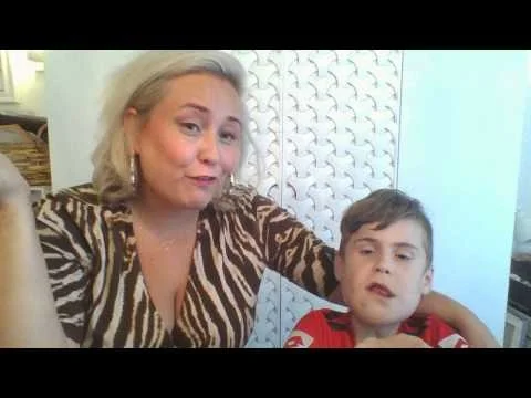 Winston & Momma Holiday Preview Show 