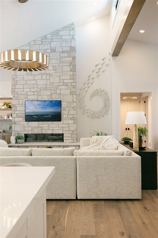 Jen Bertrand Interiors - 2023-0297_websize.jpg