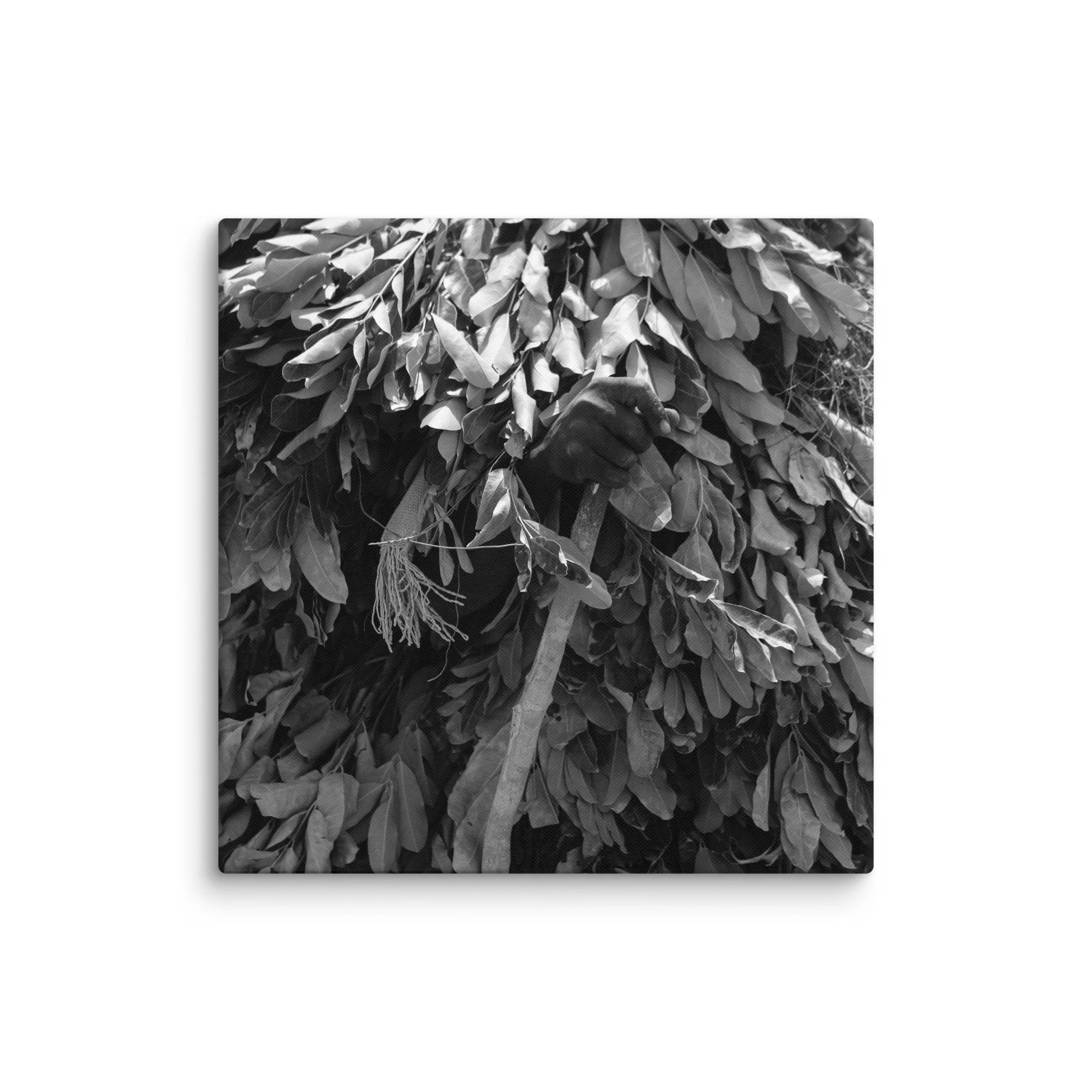 canvas-(in)-32x32-wall-68aa60078fe21.jpg