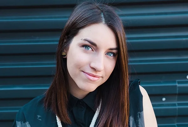 LISSY JORDAN, OWNER + PIE MAKER @listropea , @piesandpetals