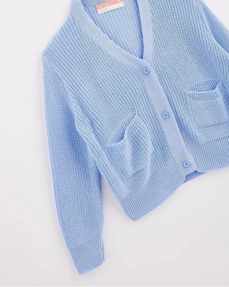 CARDIGAN-LIGHT-BLUE-2.jpeg