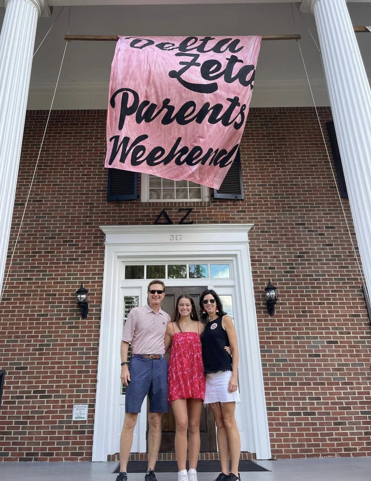 Delta Zeta Scholarships0