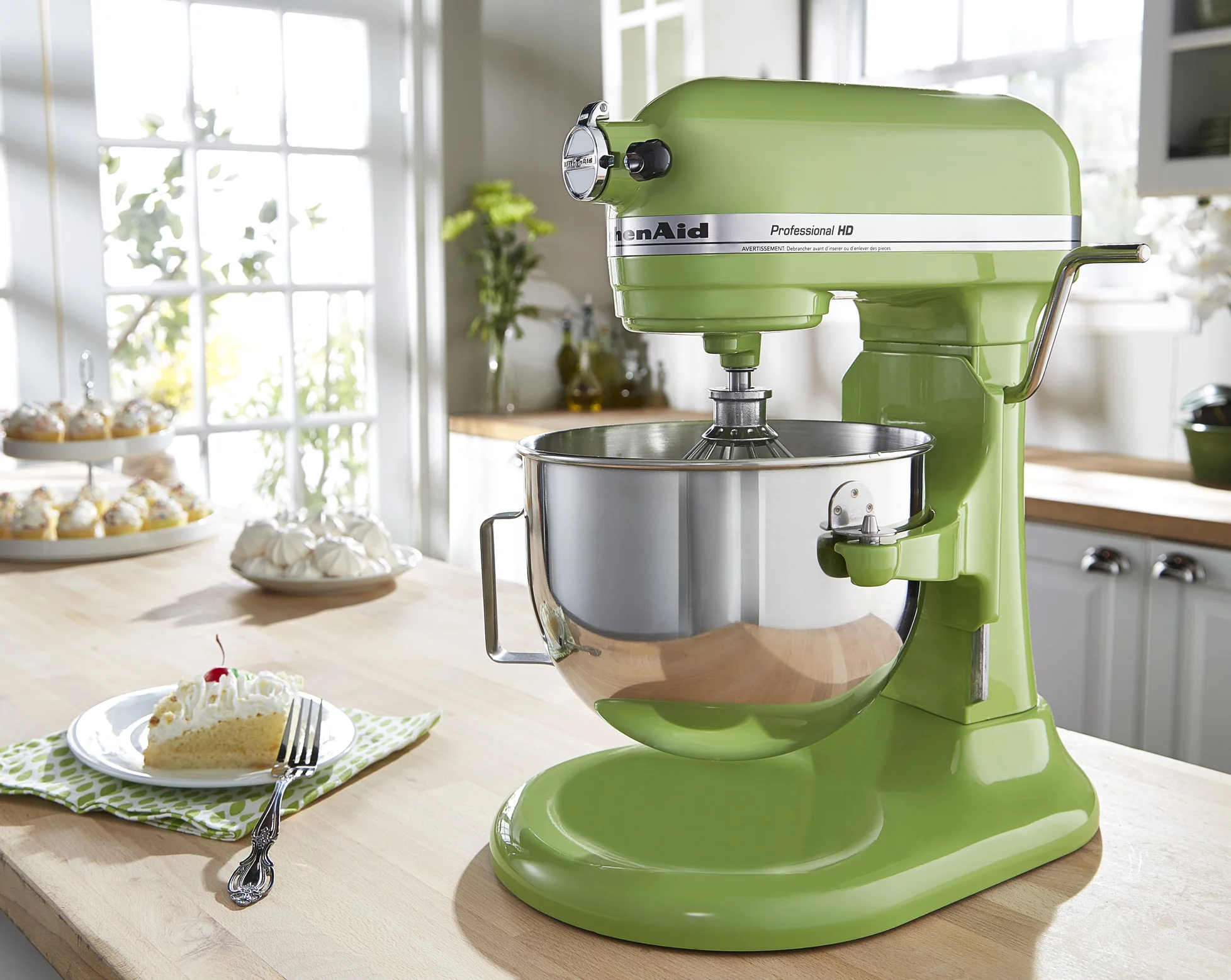 kitchenAide_mixer_Enviroment@JOHN-ULMER.COM.jpg