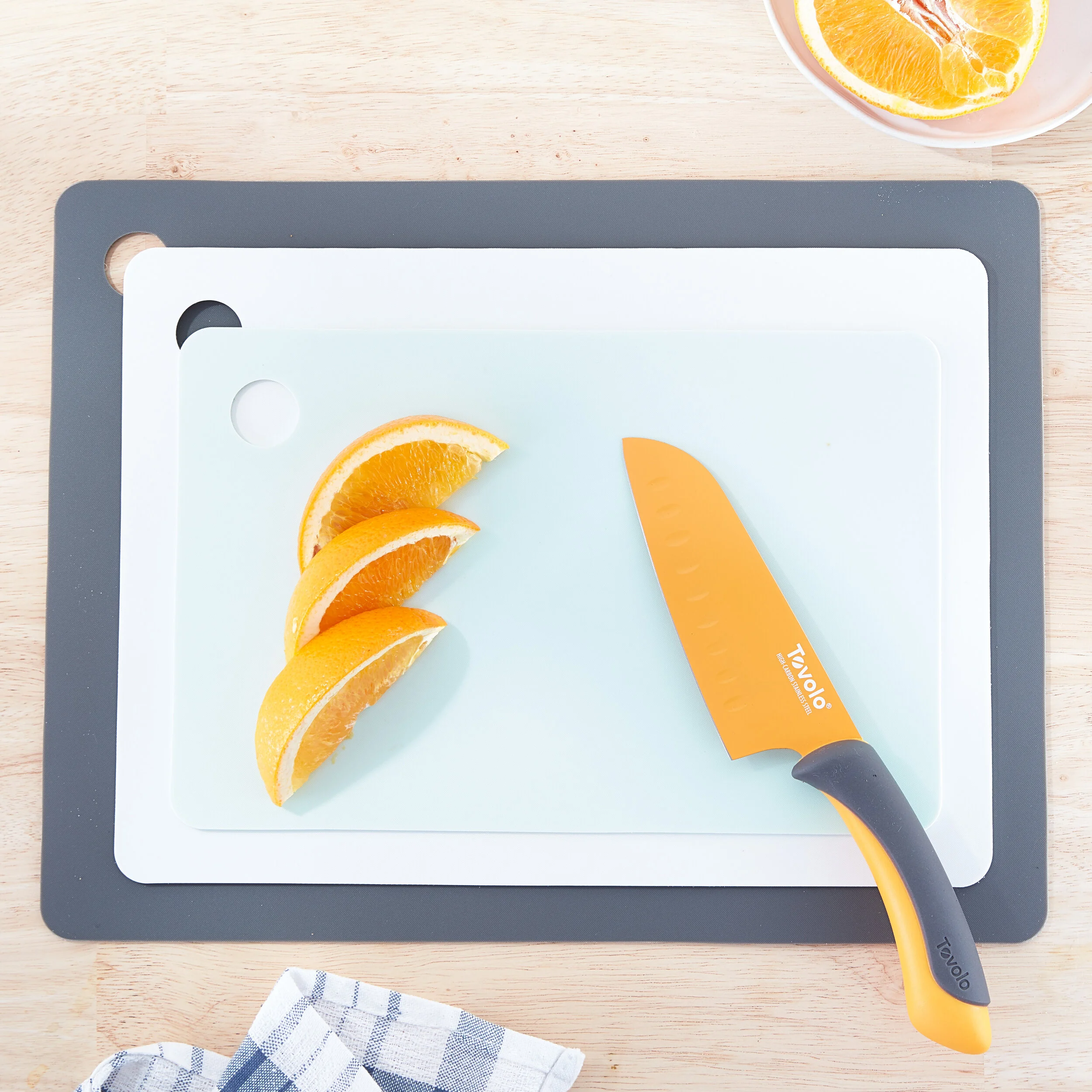 John-Ulmer_Room_ORANGEKNIFE_1.jpg